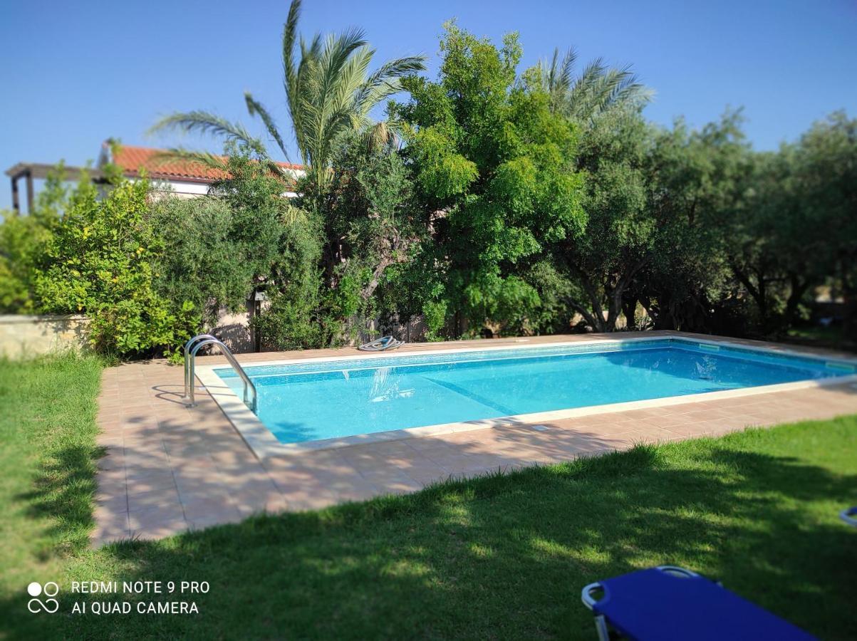 Villa Koulouridi Daratsos Exteriör bild